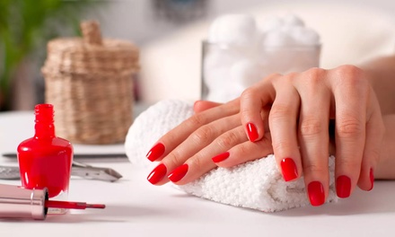 Pose de vernis semi-permanent sur mains ou pieds