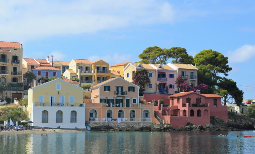 Image 2: ✈ Isola di Cefalonia: volo diretto più 7 notti in hotel 