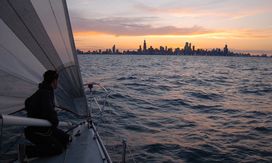 Image 10: 2-Hour Private Boat Tour for Six People with Fireworks and More