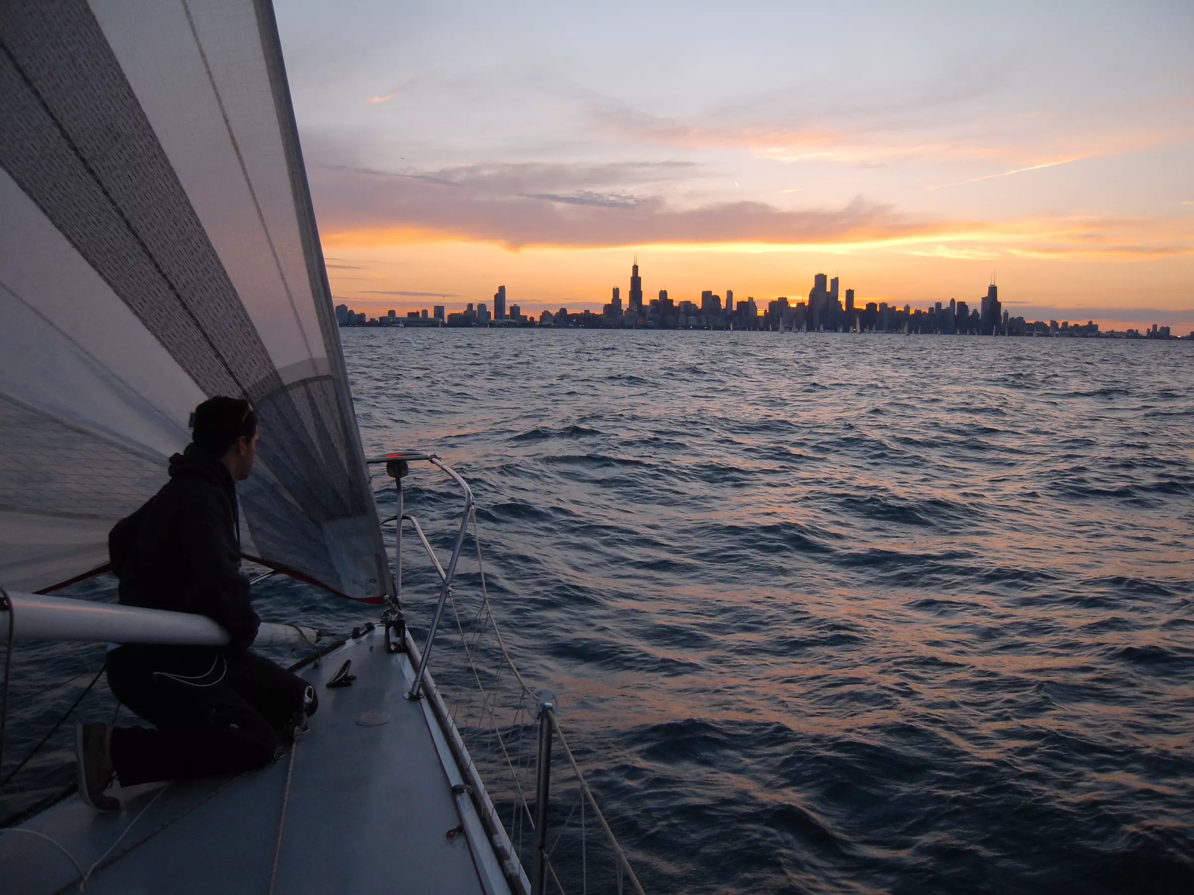 2-Hour Private Boat Tour for Six People with Fireworks and More