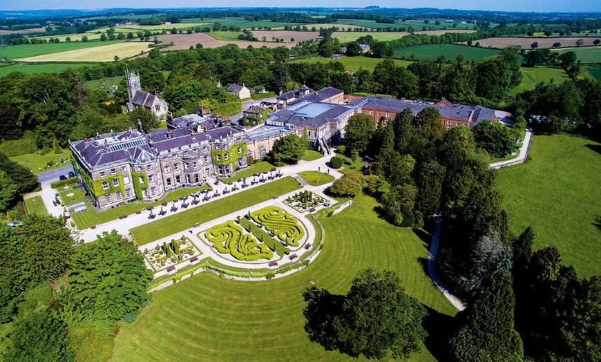 Image 1: Up to 4 People: Sparkling - Afternoon Tea w/ Prosecco & Grounds Entry 