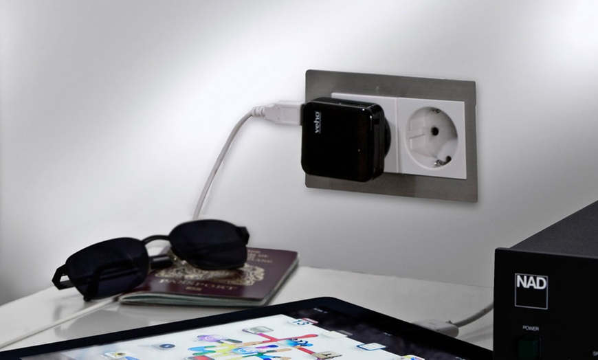 Image 3: Veho Adapter Wall Charger