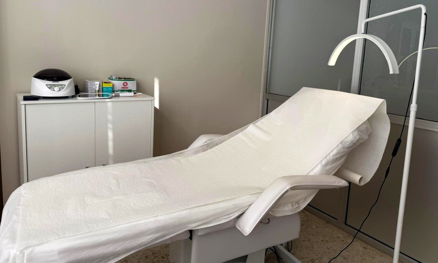 Image 3: 1 o 2 sesiones de limpieza facial con dispositivo de hidrolimpieza