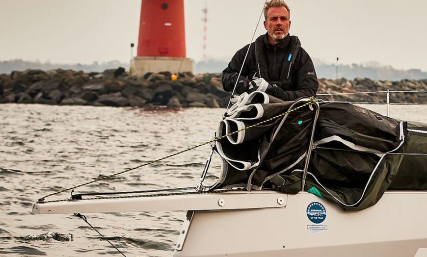 Image 5: Unvergesslicher Segeltag: Daycharter inkl. Skipper für 1 - 4 Personen