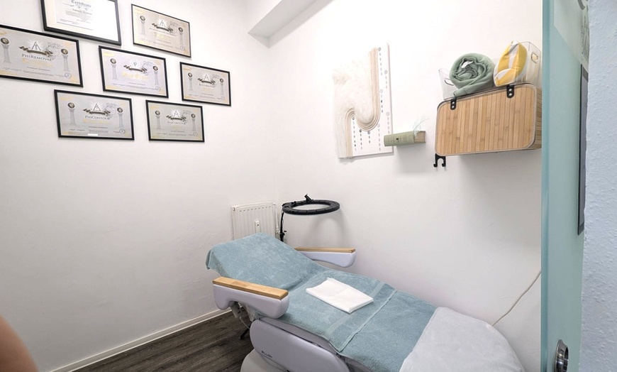 Image 4: Strahlende Haut & Verwöhnmomente:  Luxuriöse Beauty-Pakete nach Wahl