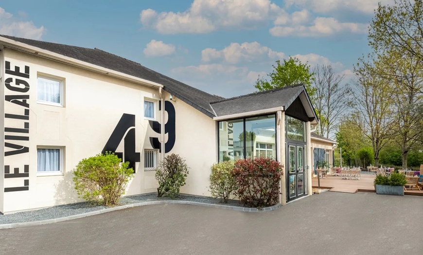 Image 9: Angers Sud : chambre standard ou supérieure, option pdj et planche 