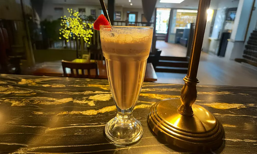 Brunch for Two or Four with a Choice of Hot Drink or Juice Each