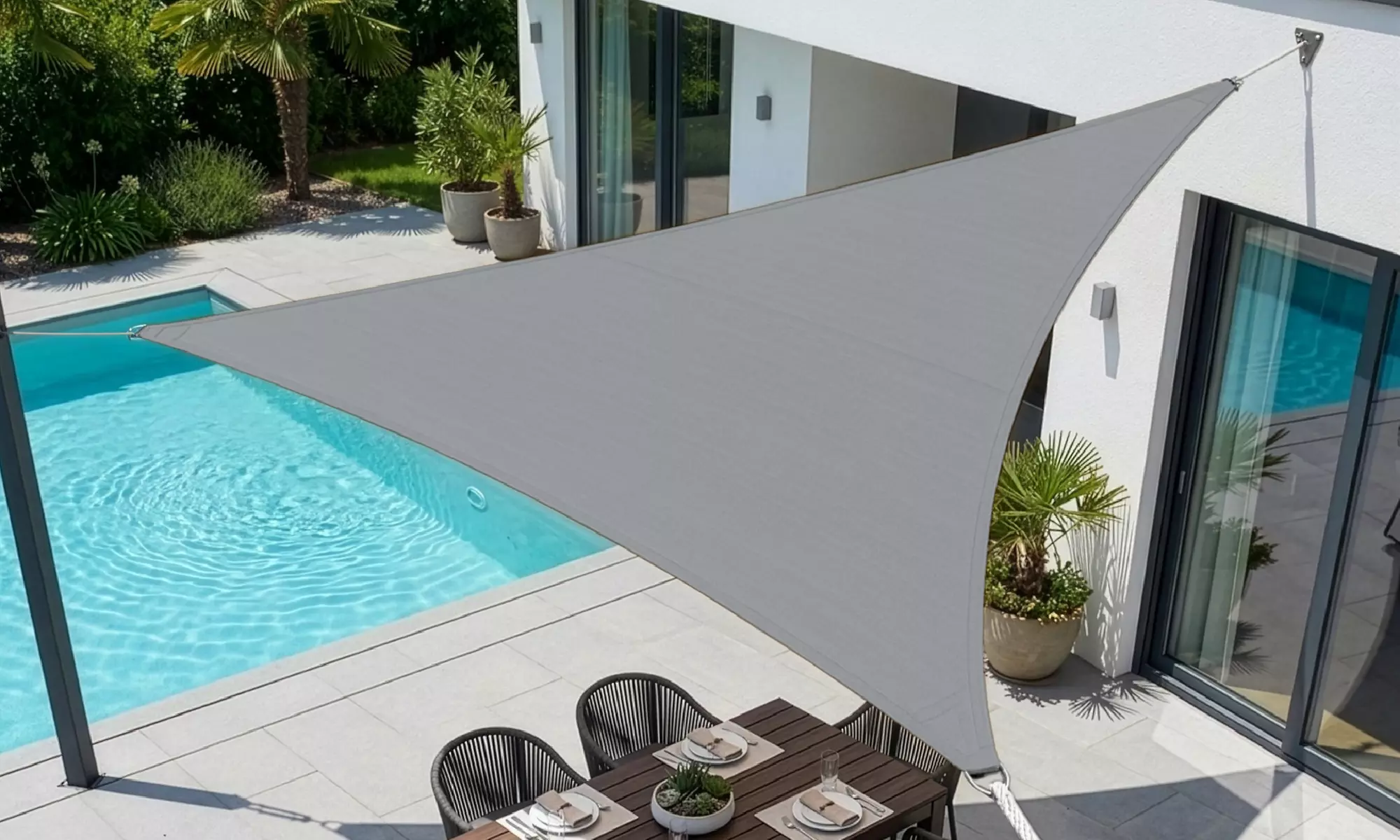 Tenda a vela triangolare