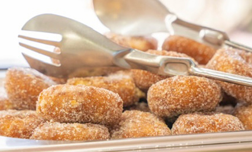 Image 18: Buffet libre para 2 o 4 válido entre semana o fin de semana y festivos