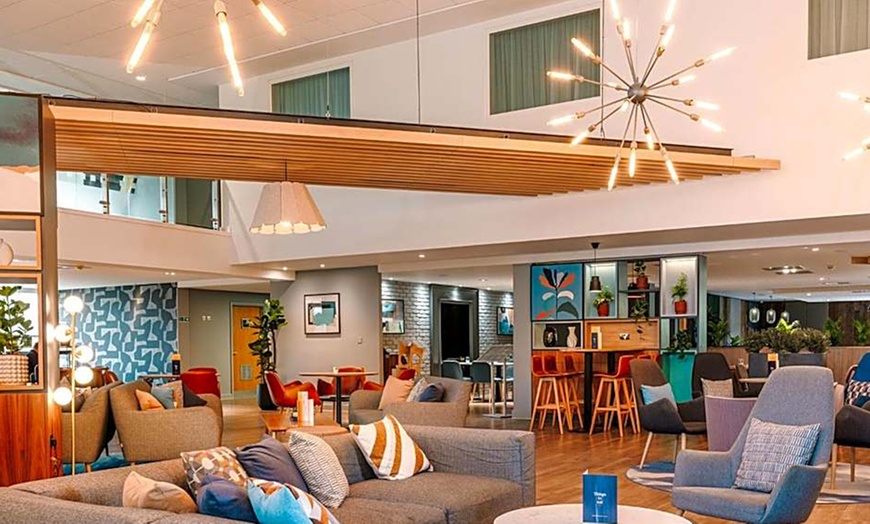 Image 9: Luxury Spa Day w Treatments, Lunch & Refreshments - Valentine's Special!