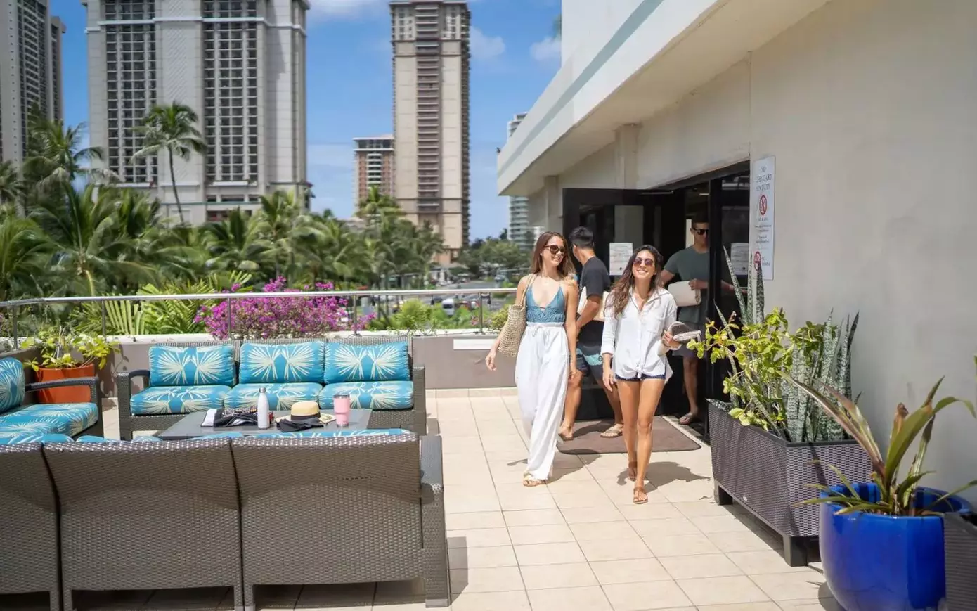 ✈ 4-Day Hawaii Vacation with Air from Great Value Vacations