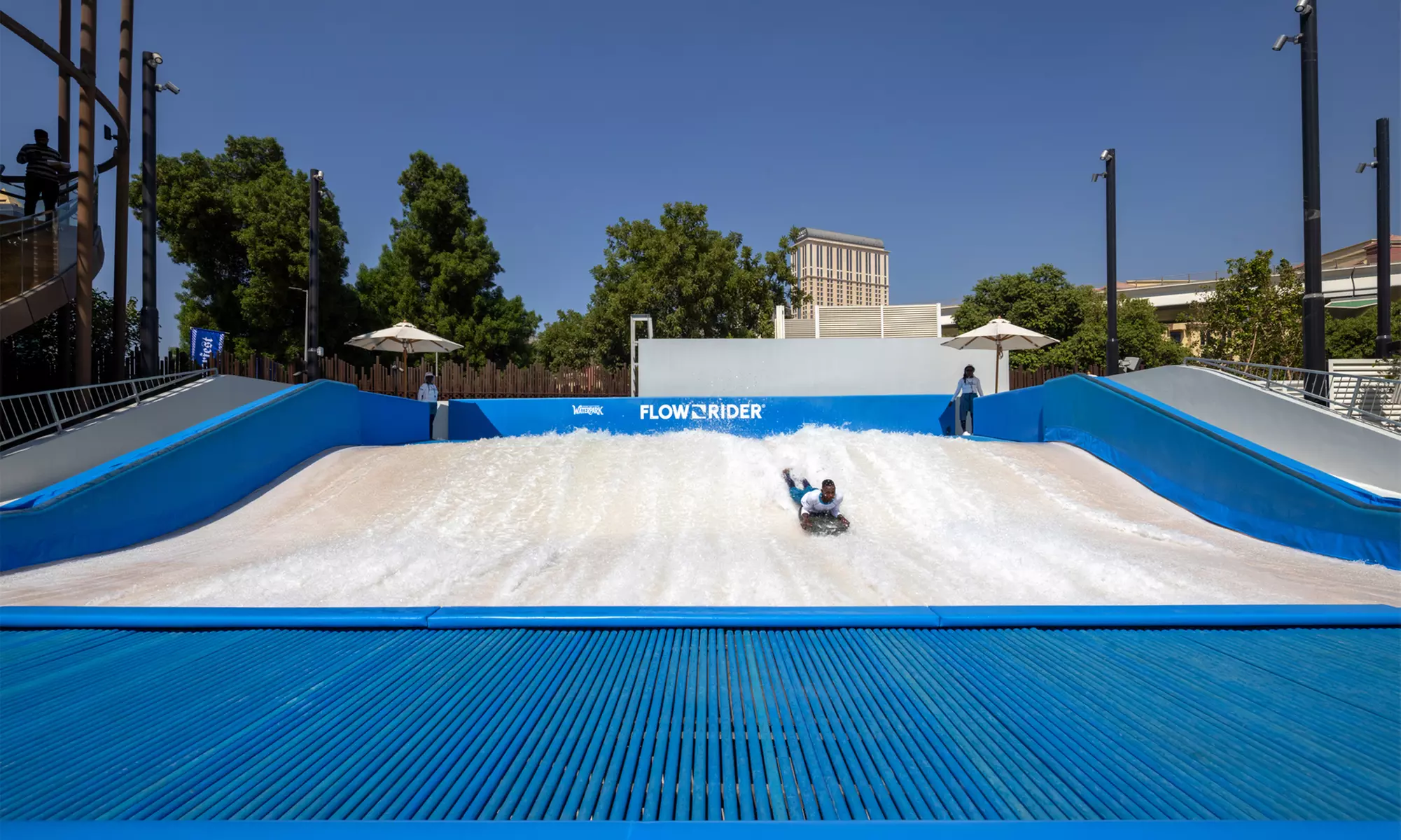 5*Dubai: One-Night Stay with Breakfast and Waterpark Access