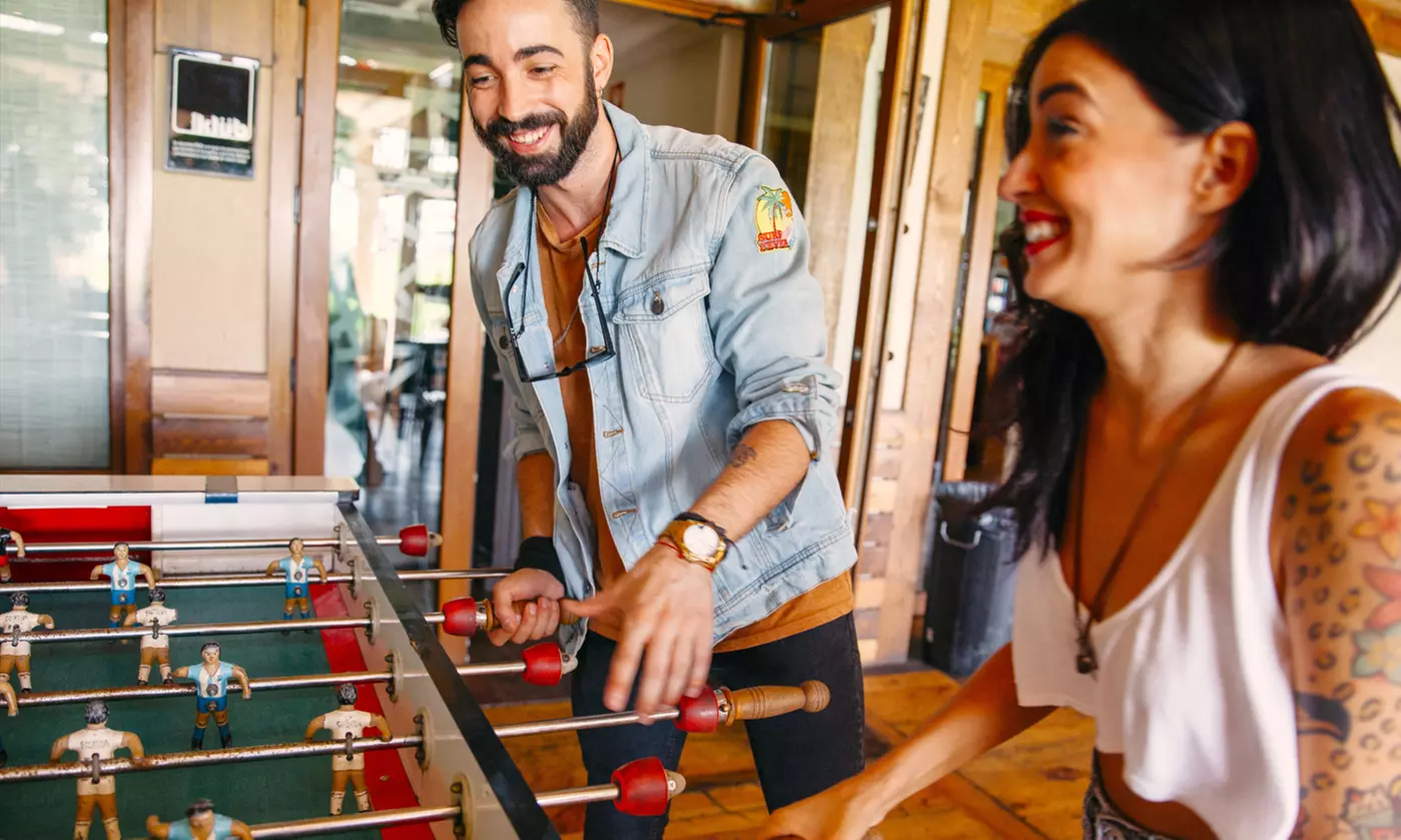 Copas o cócteles a elegir con picoteo para 2 o 4 personas