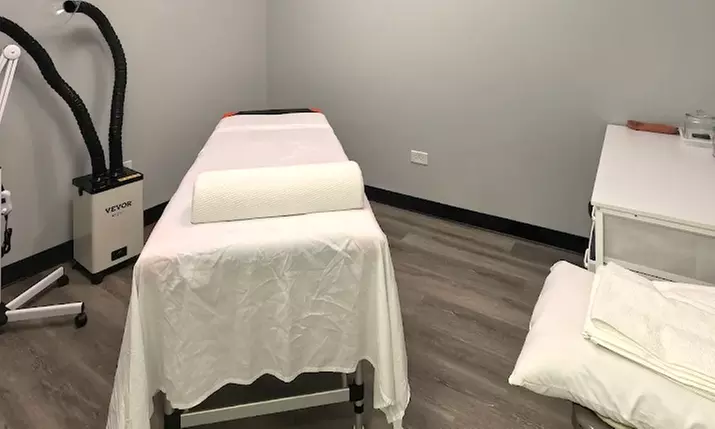 Unwind with One 60 or 90 Minutes Deep Tissue Massage