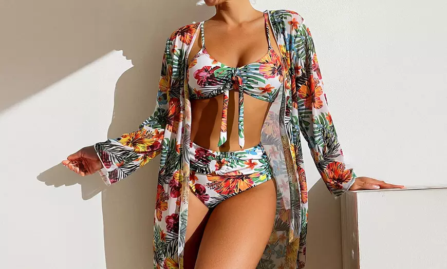 Image 1: Three-Piece Bikini Set with Floral Kimono in Adjustable Size