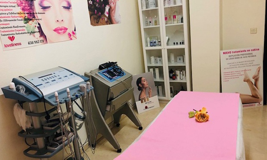 Image 3: Ritual relajante con envoltura de lodos nutritivos y masaje