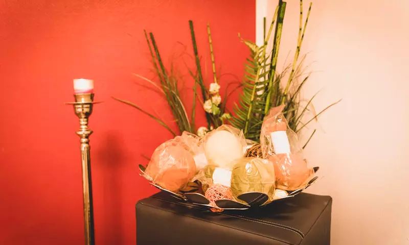 30-60 Min. Kräuterstempel-Massage für 1 Person