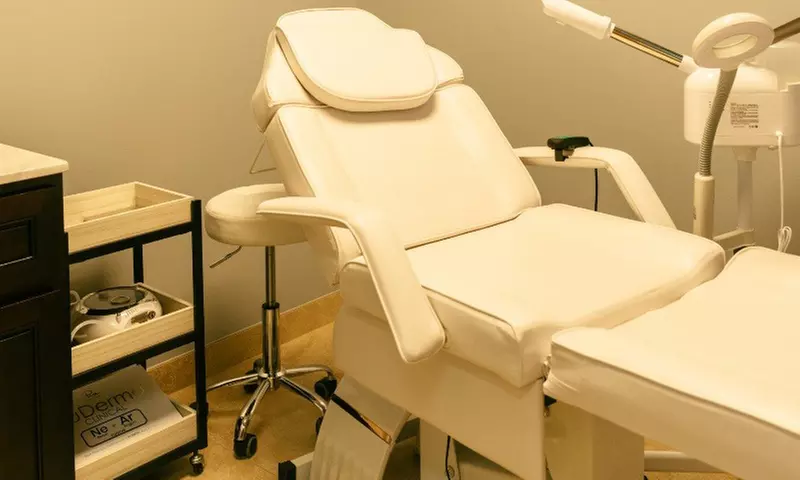 Massage & Facial Combo for Total Relaxation 