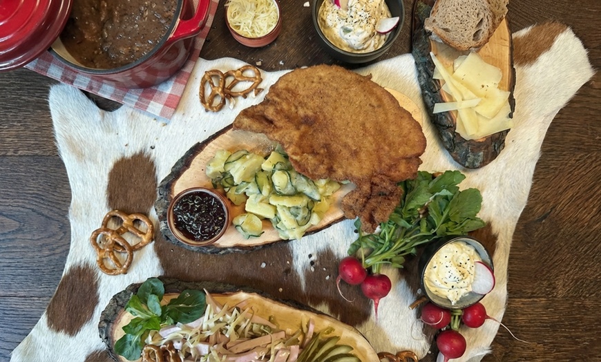 Image 9: 3-Gänge-"Almrausch Menü nach Wahl" für 2 oder 4 Personen