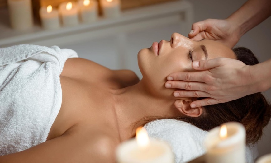 Image 4: Indulge in a Pamper Package with Spa Access & Complimentary Thai Tea!