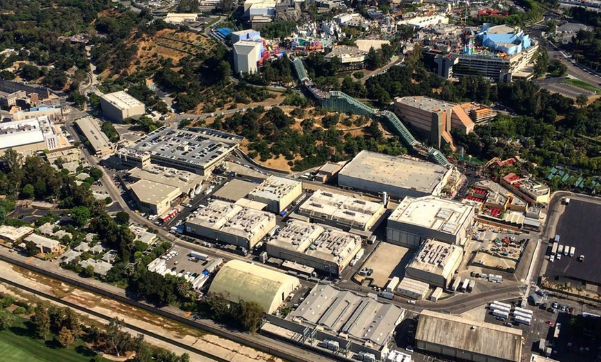 Image 9: Soar Over Los Angeles with 25-Minute The See LA Helicopter Tour 