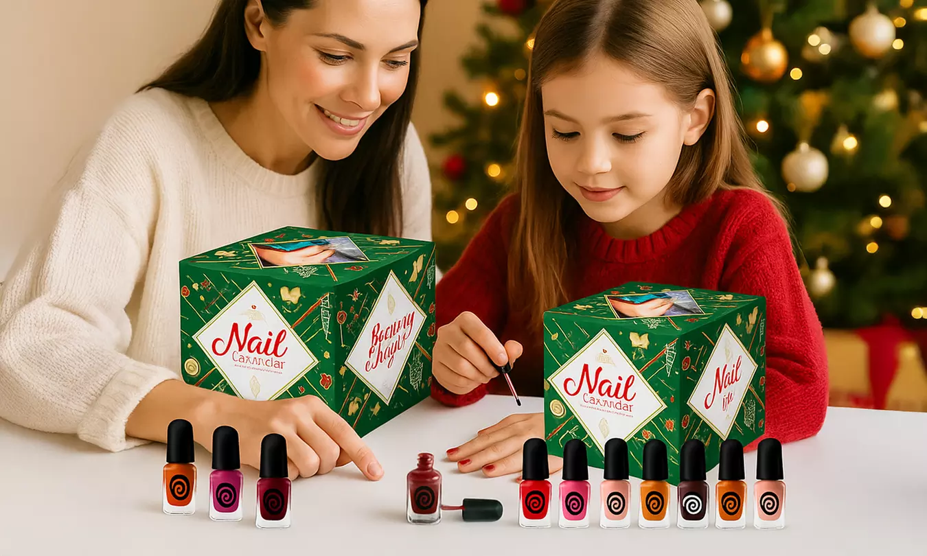 1 of 2 adventskalenders met 24 nagellakken - Primary Image