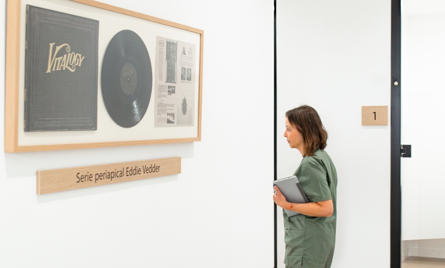 Image 3: Higiene bucal, retenedor de ortodoncia o férula de descarga