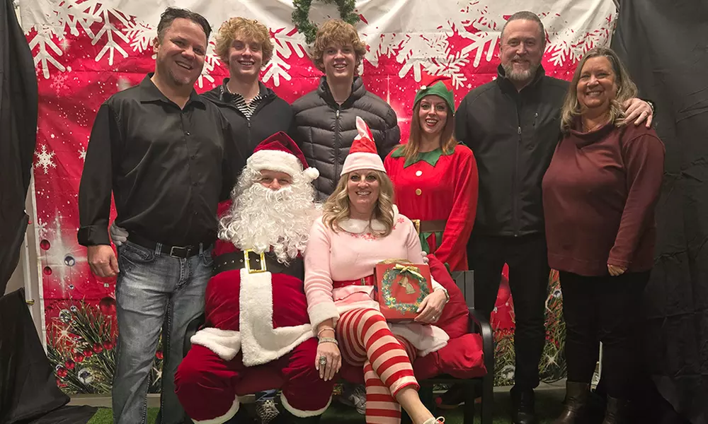 Admission for 1, 2, 4 or 6 at the Winter Frenzy Holiday & Craft Show