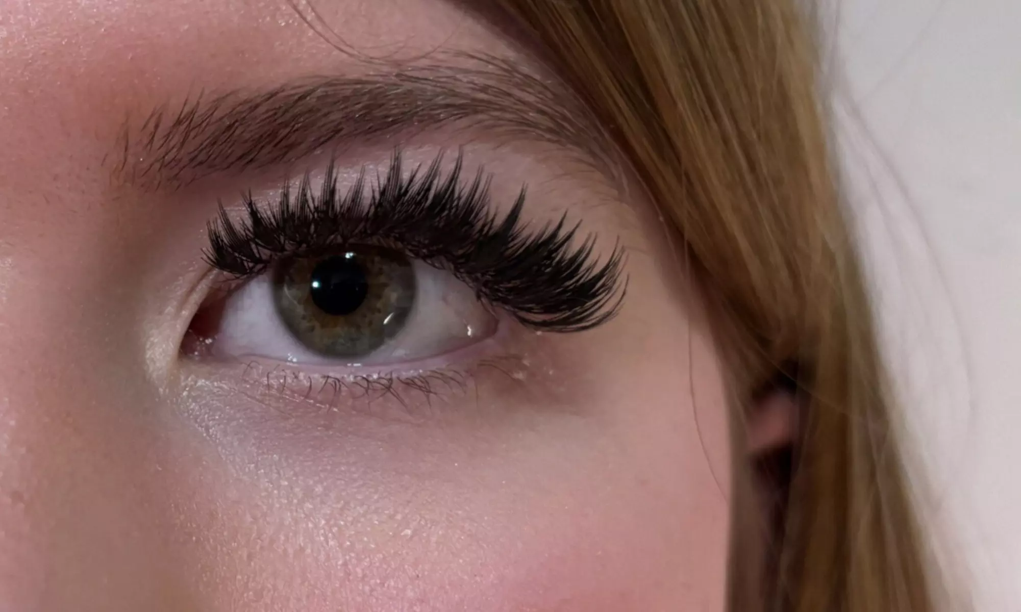 Classic or Hybrid Full Set Eyelash Extensions with Fill-In Option