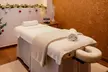 Un (auto)regalo ideal: Ritual de masaje relax de piernas y espalda (45 min.) o cuerpo completo (60 min.) para 1 persona - Image 2
