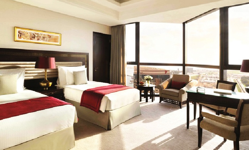 Image 7: Abu Dhabi: Up to 3 Nights 5* Stay with Yas Island Park Tickets