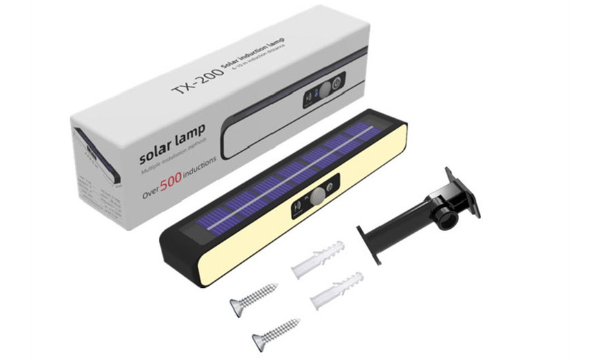 Image 5: 36 LED Solar Motion Sensor Floodlight 