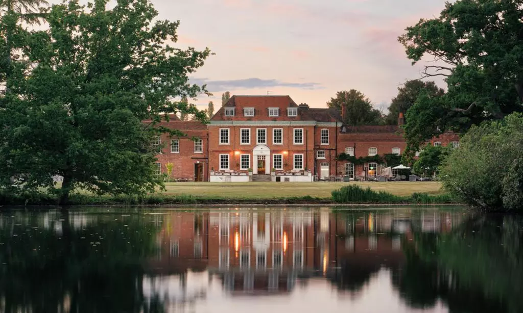 Escape to Tranquil Buckinghamshire: Relaxing Getaway with Breakfast, Wine & Dinner at Stoke Place Hotel - Primary Image