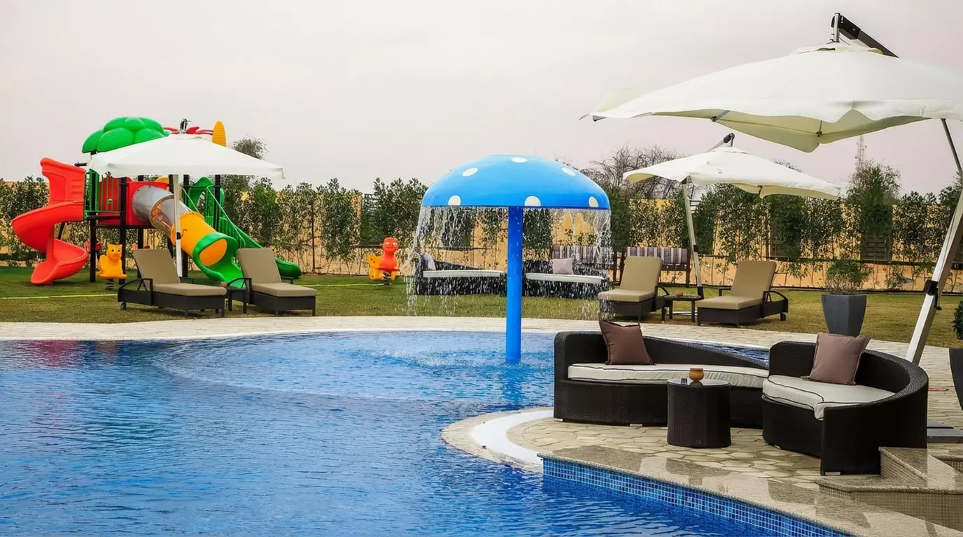 Abu Dhabi: 1- or 2-Night 4* Stay with Iftar & Suhour