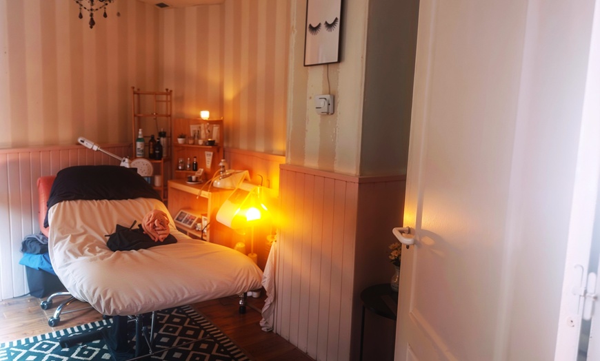 Image 2: Limpieza facial básica, punta de diamante y radiofrecuencia facial    