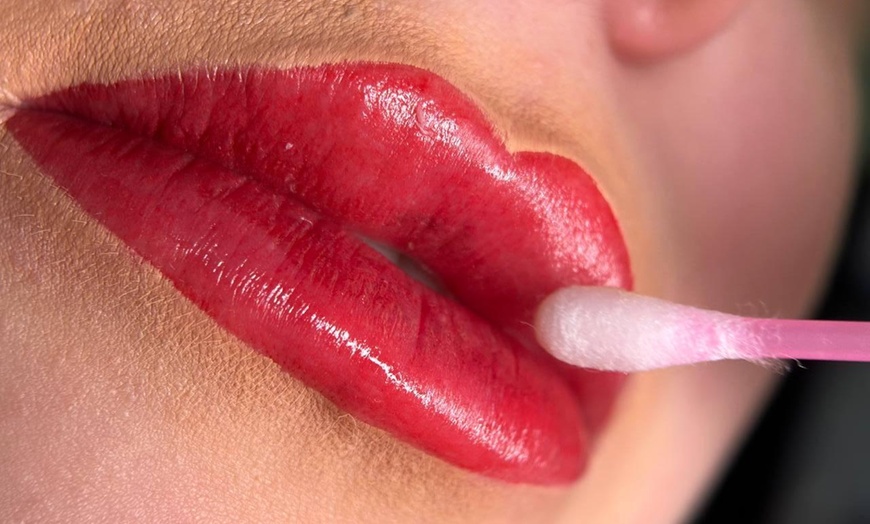 Image 2: Wimpernkranzverdichtung, Powderbrows oder Lippenpigmentierung 