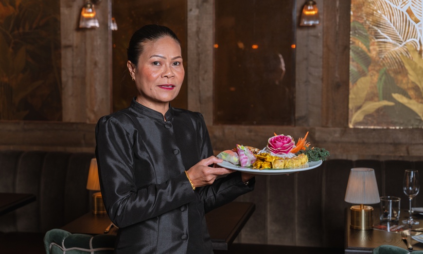 Image 5: The Crazy Bear | Thai 12-Plate & Drinks | Beaconsfield & Stadhampton