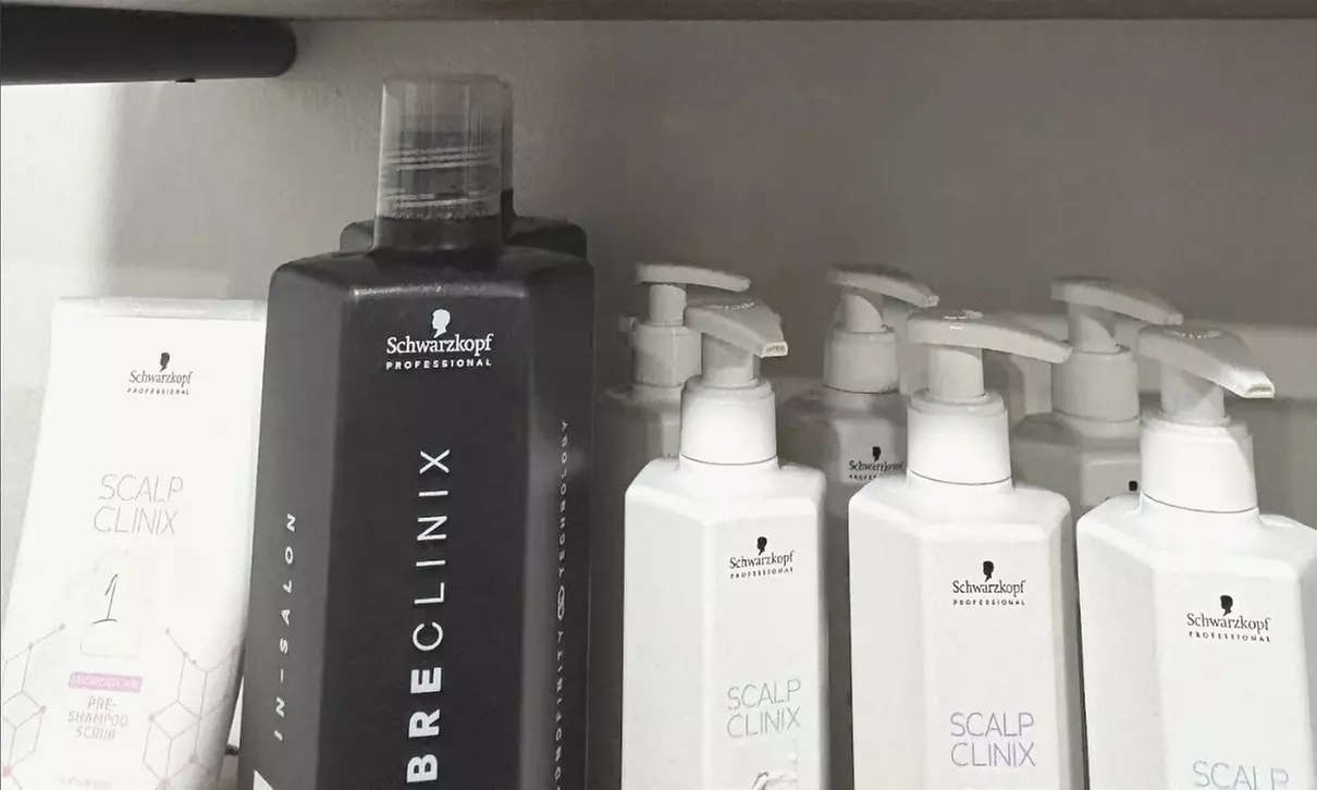 VIP Head Spa Treatment w/Massage on Upper-Back & Scalp + Hair Steaming