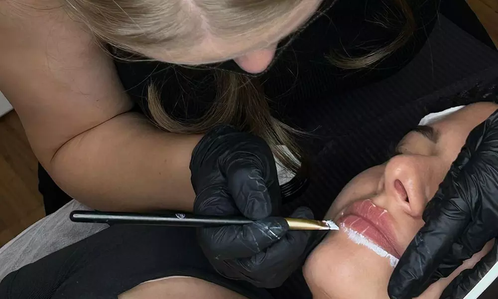 Permanent Make-up für Lippen & Brows: Zum Verschenken/Selbstverwöhnen