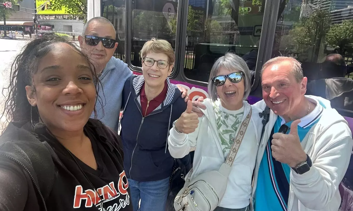 Holiday City Bus Lights Tour in Atlanta