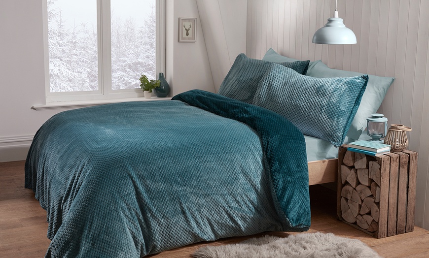 Image 11: Waffle Fleece Duvet Set