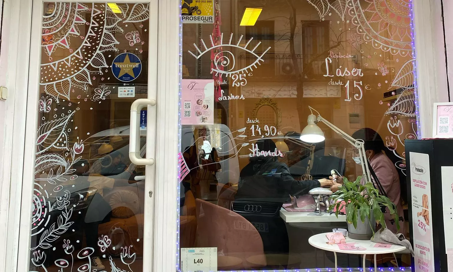 Eliminación de micropigmentacion o microblading en cejas