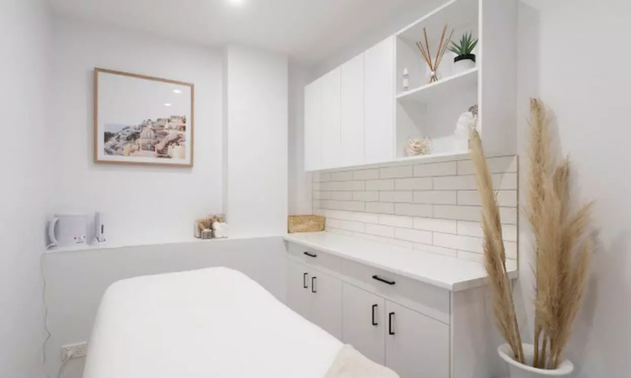 Unwind and Glow with Exclusive Up to 35% on 60-Min Spa Escape Or 2-Hour Pamper Package At Envious Beauty - Image 3