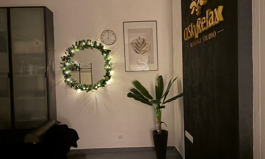 Image 2: Masaż klasyczny, modelujący miodowy lub relaksacyjny