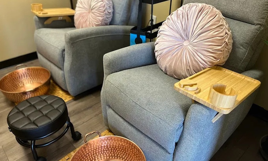 Image 6: Unwind w/ 60 or 90 Min Swedish Massage with Optional 30 Min Foot Soak 