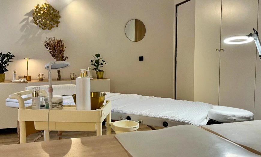 Image 3: Modelage détoxifiant corps et/ou visage à Paris avec Lisa Chloé 