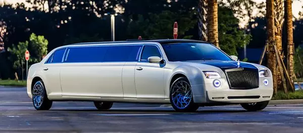 Private Christmas Light Tours in SUV or Limo in Sacramento Valley