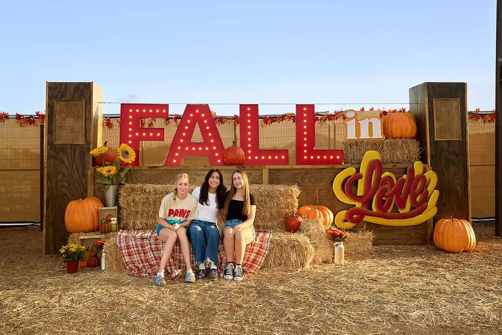 The Desert Fall Festival (September 26 - November 1)