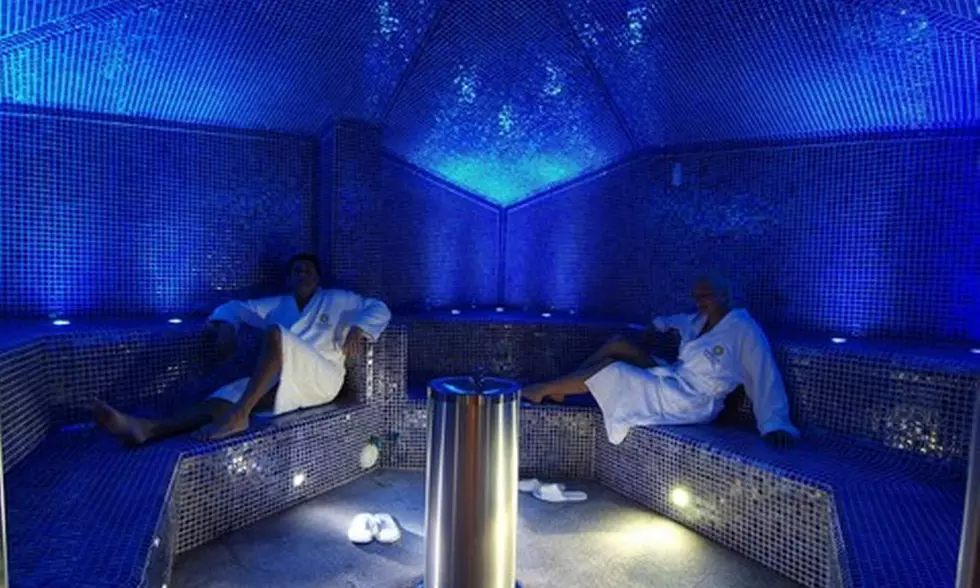 Circuito spa de 2 horas para 2 personas, con opción a bufé o masaje