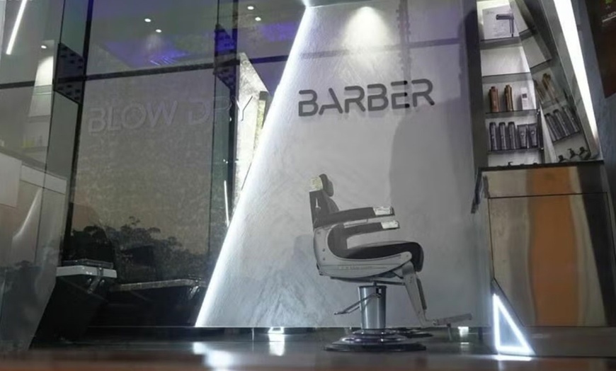 Image 3: Luxury Men Grooming at Blowdry Hair Salon @ Fairmont Bab Al Bahr
